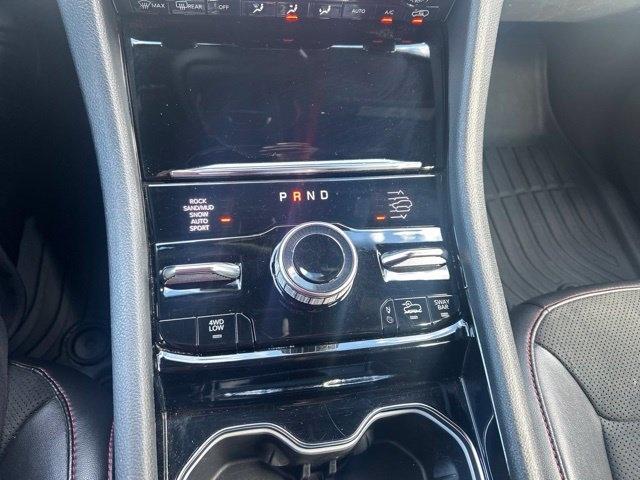 Jeep Grand Cherokee photo 18