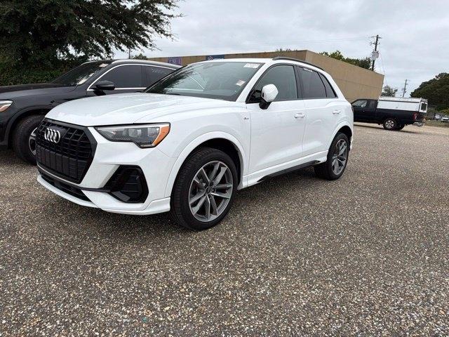 2022 Audi Q3 S line Premium 45 TFSI quattro