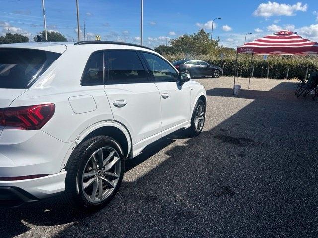 Audi Q3 S line Premium 45 TFSI quattro 2022