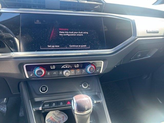 Audi Q3 S line Premium 45 TFSI quattro 2022