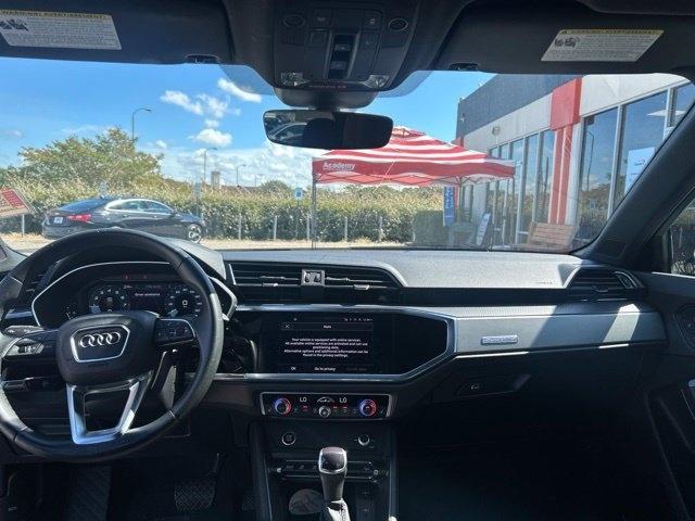Audi Q3 S line Premium 45 TFSI quattro 2022