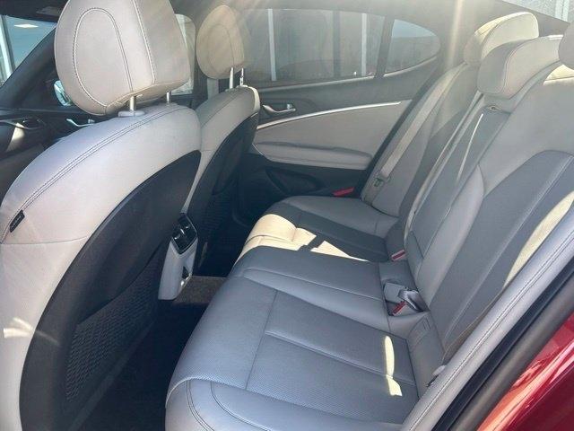 Genesis G70 2.0T AWD 2023