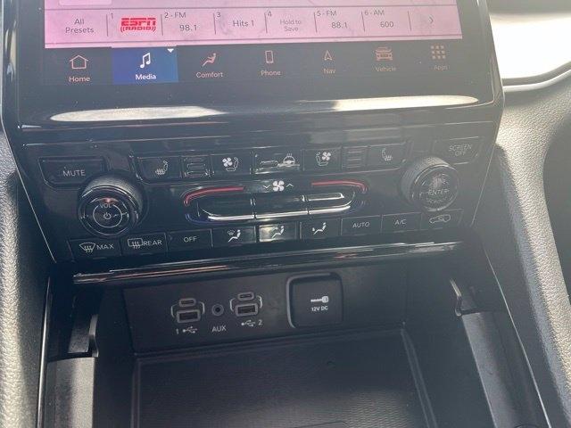 Jeep Grand Cherokee photo 15