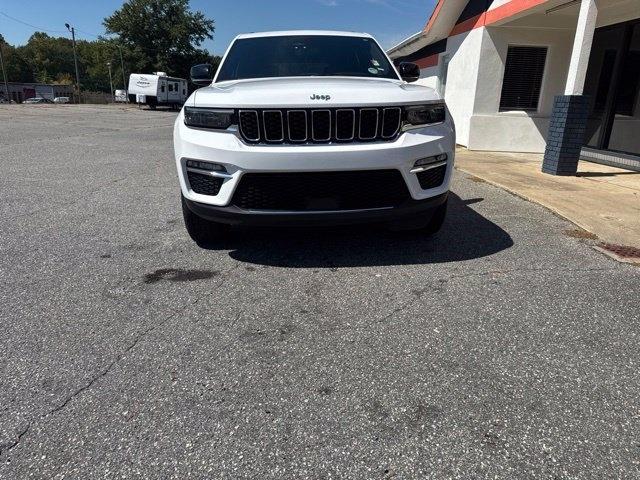 Jeep Grand Cherokee photo 3