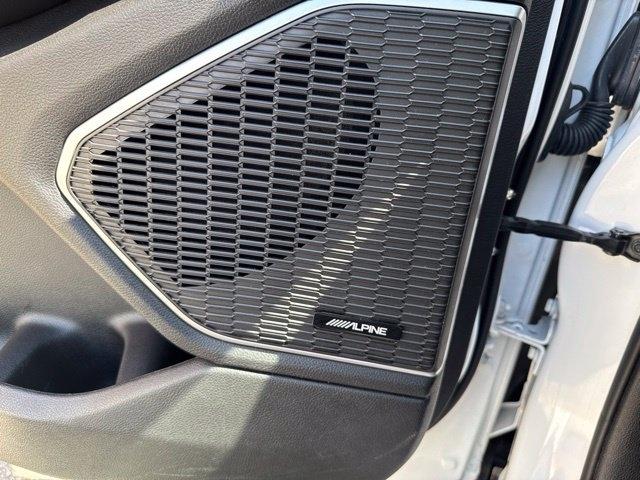 Jeep Grand Cherokee photo 13