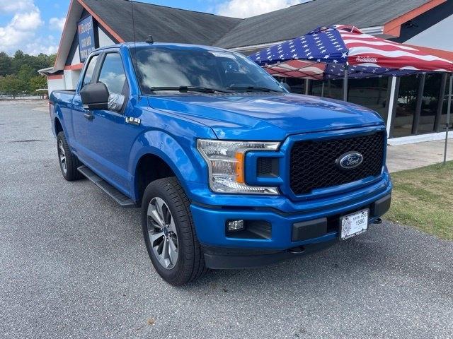 Ford F-150 photo 2