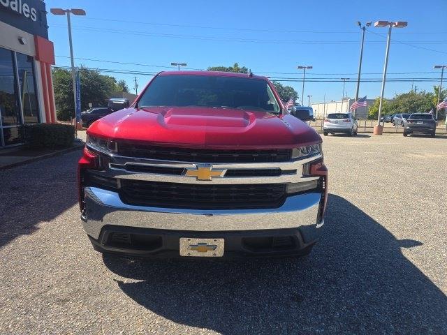 Chevrolet Silverado photo 3