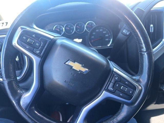 Chevrolet Silverado photo 13