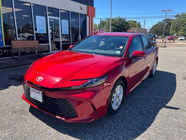 Toyota Camry XLE (Natl) 2025