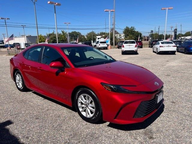 Toyota Camry XLE (Natl) 2025