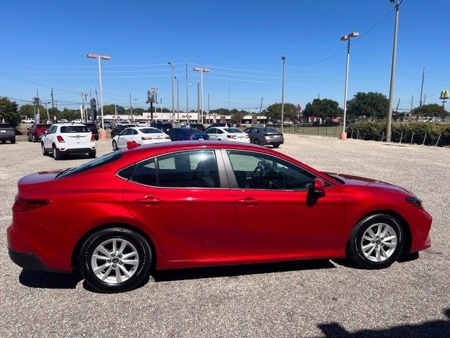 Toyota Camry XLE (Natl) 2025