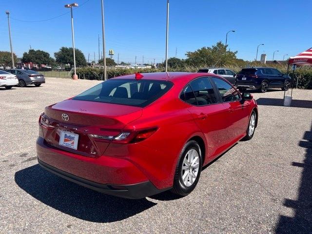 Toyota Camry XLE (Natl) 2025