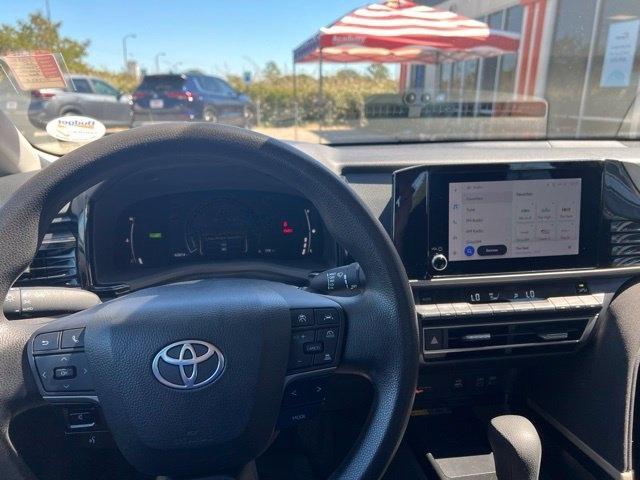 Toyota Camry XLE (Natl) 2025