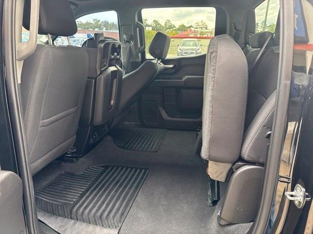 Chevrolet Silverado 1500 2WD Crew Cab 147" Custom 2022