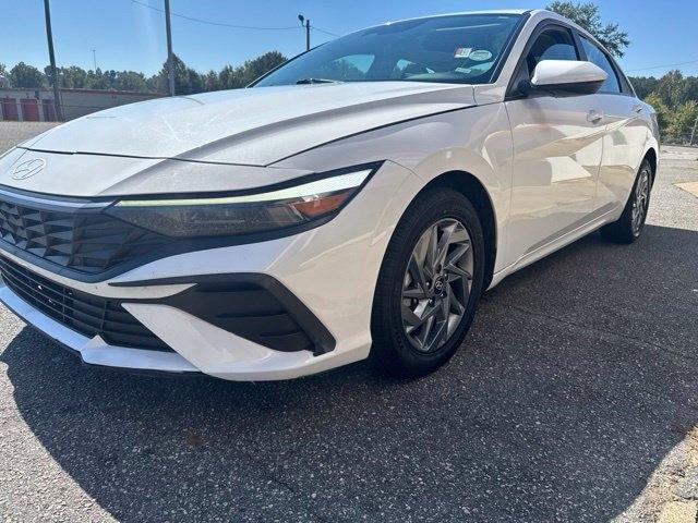Hyundai Elantra SEL IVT 2024