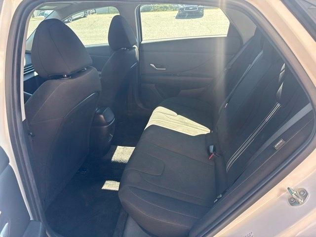 Hyundai Elantra SEL IVT 2024