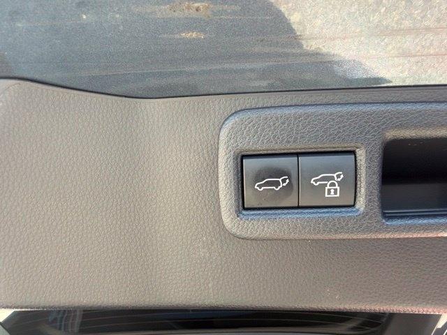 Toyota Venza Limited AWD (Natl) 2022
