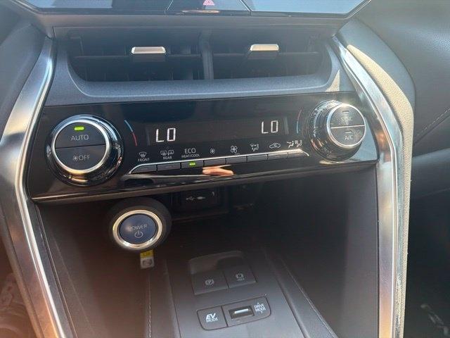 Toyota Venza Limited AWD (Natl) 2022
