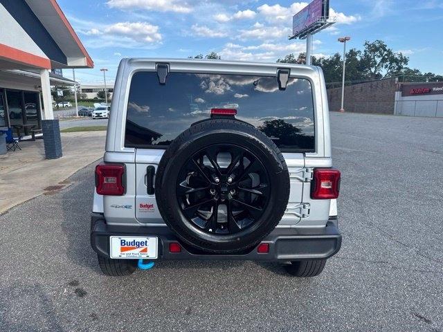 Jeep Wrangler photo 6