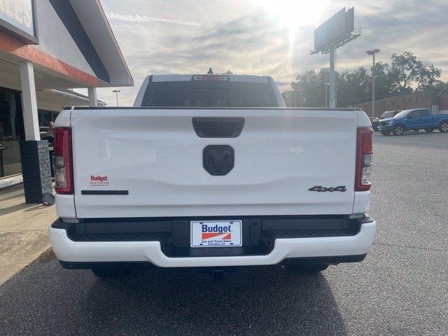 RAM 1500 Big Horn 4x4 Crew Cab 5'7" Box 2023