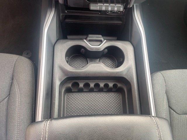 RAM 1500 Big Horn 4x4 Crew Cab 5'7" Box 2023