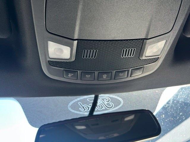 Ford F-150 photo 24