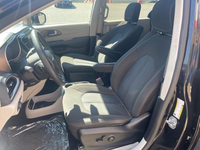 Chrysler Voyager LX FWD 2022
