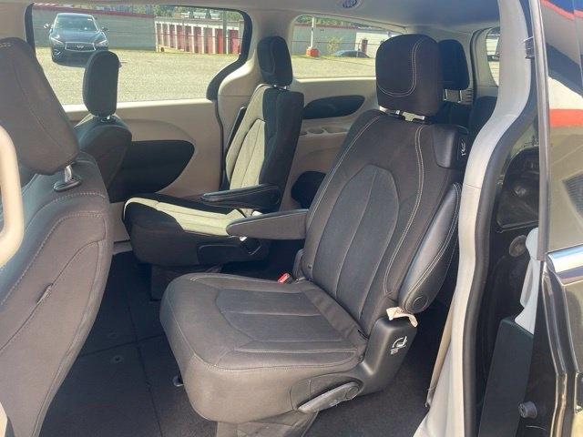 Chrysler Voyager LX FWD 2022
