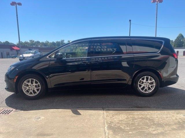 Chrysler Voyager LX FWD 2022