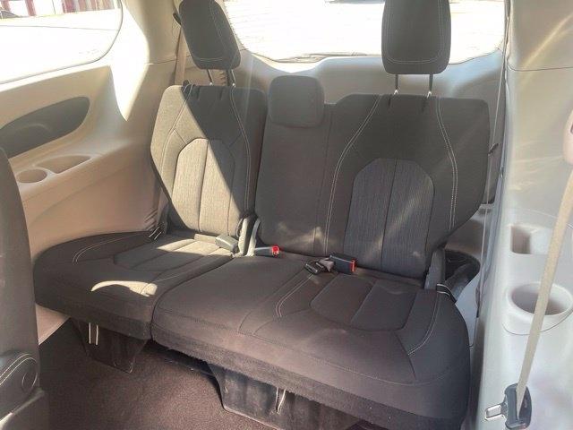 Chrysler Voyager LX FWD 2022