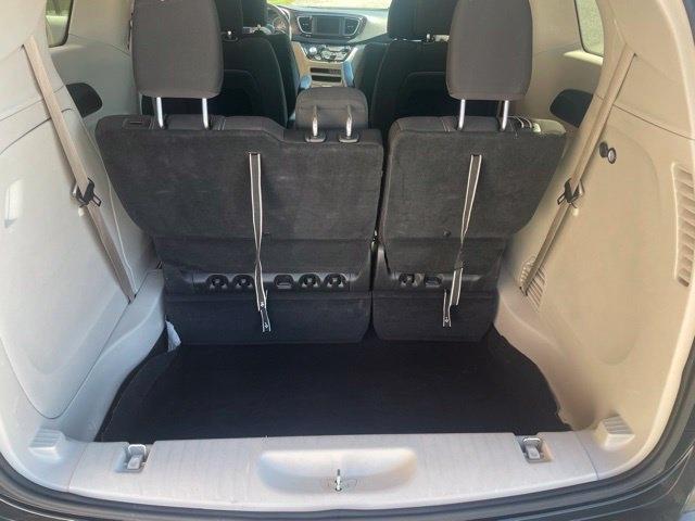 Chrysler Voyager LX FWD 2022
