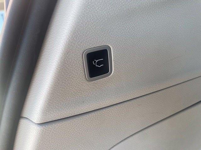 Chrysler Voyager LX FWD 2022