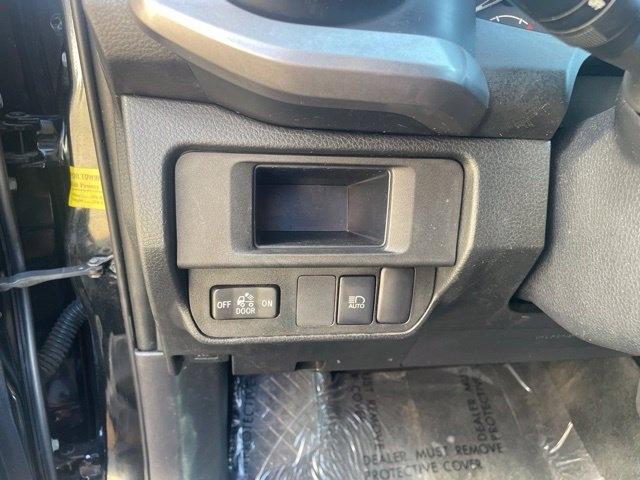 Toyota Tacoma 2WD TRD Off Road Double Cab 5' Bed V6 AT (Natl) 2019