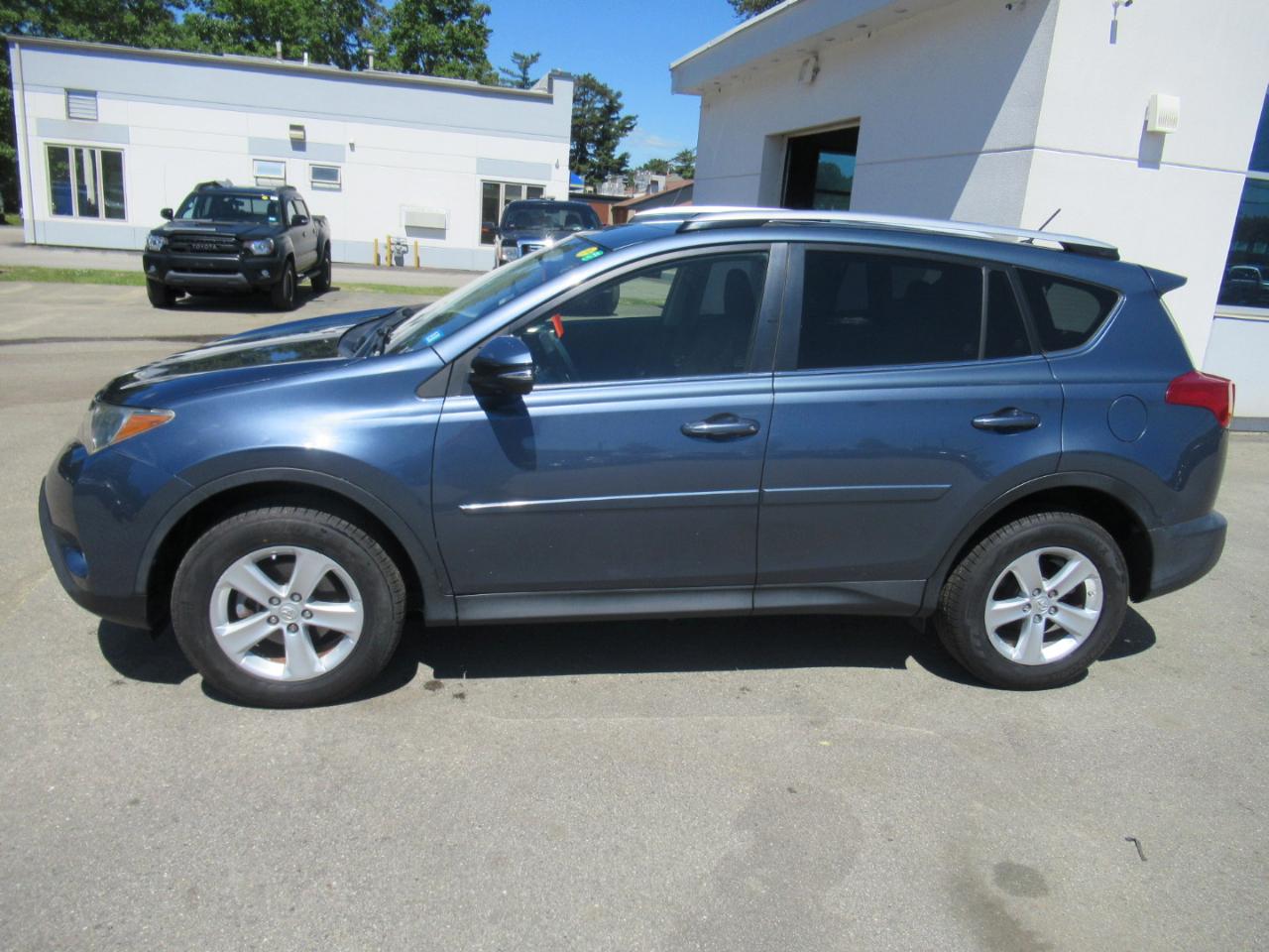 Toyota RAV4  2013