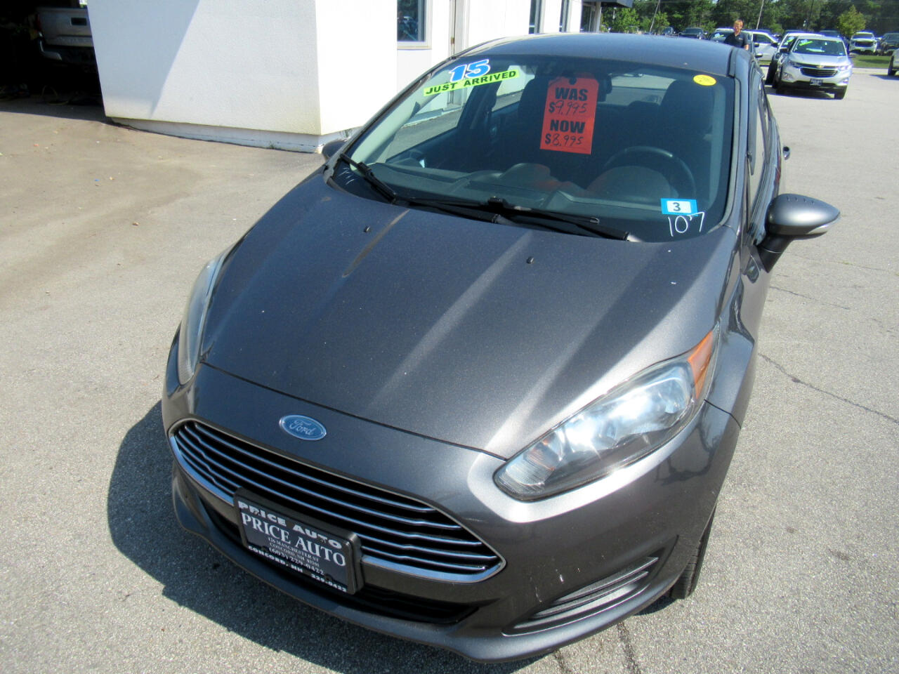 2015 Ford Fiesta SE photo 2
