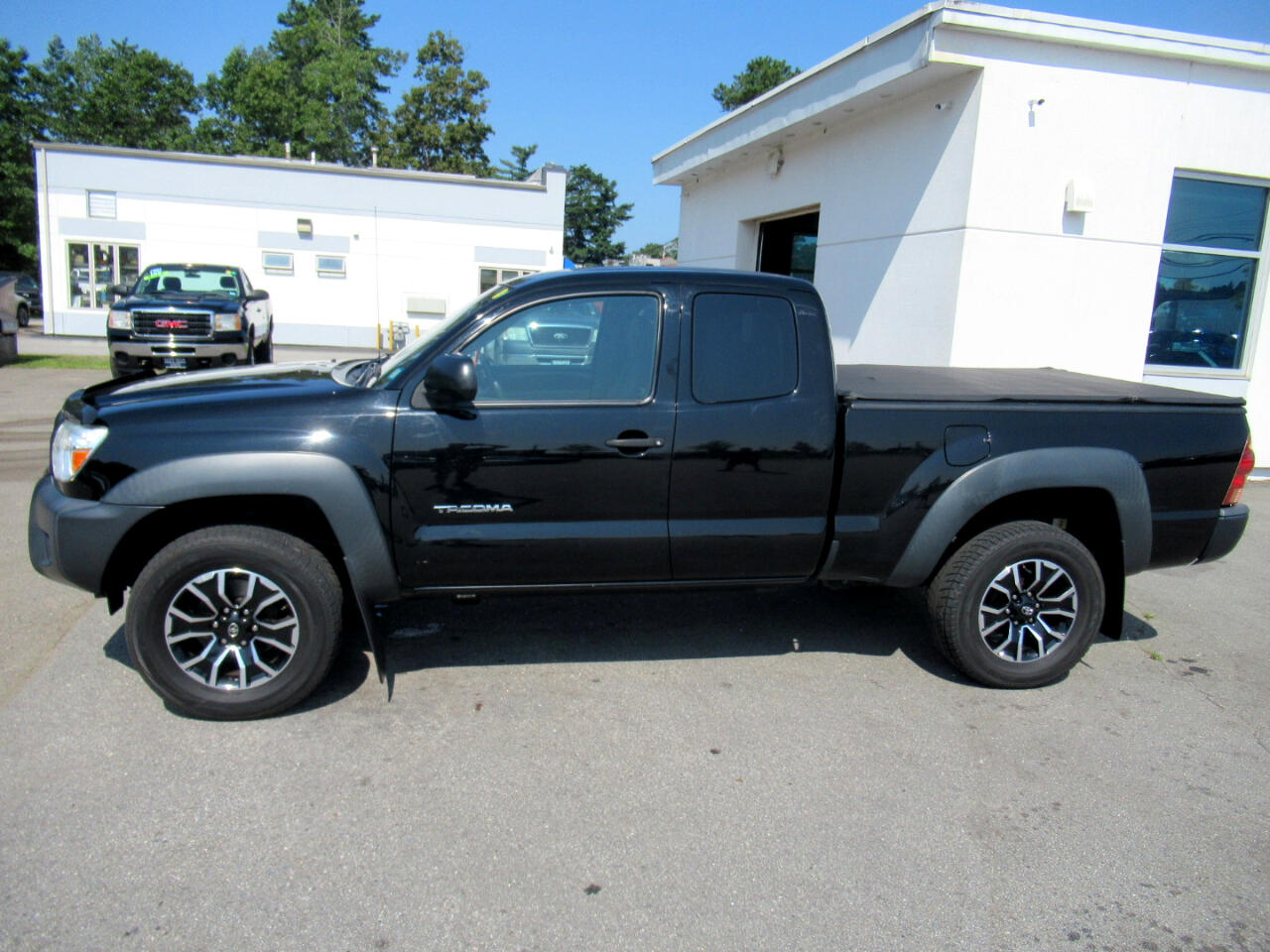 2015 Toyota Tacoma Base 4x4 Access Cab photo 3