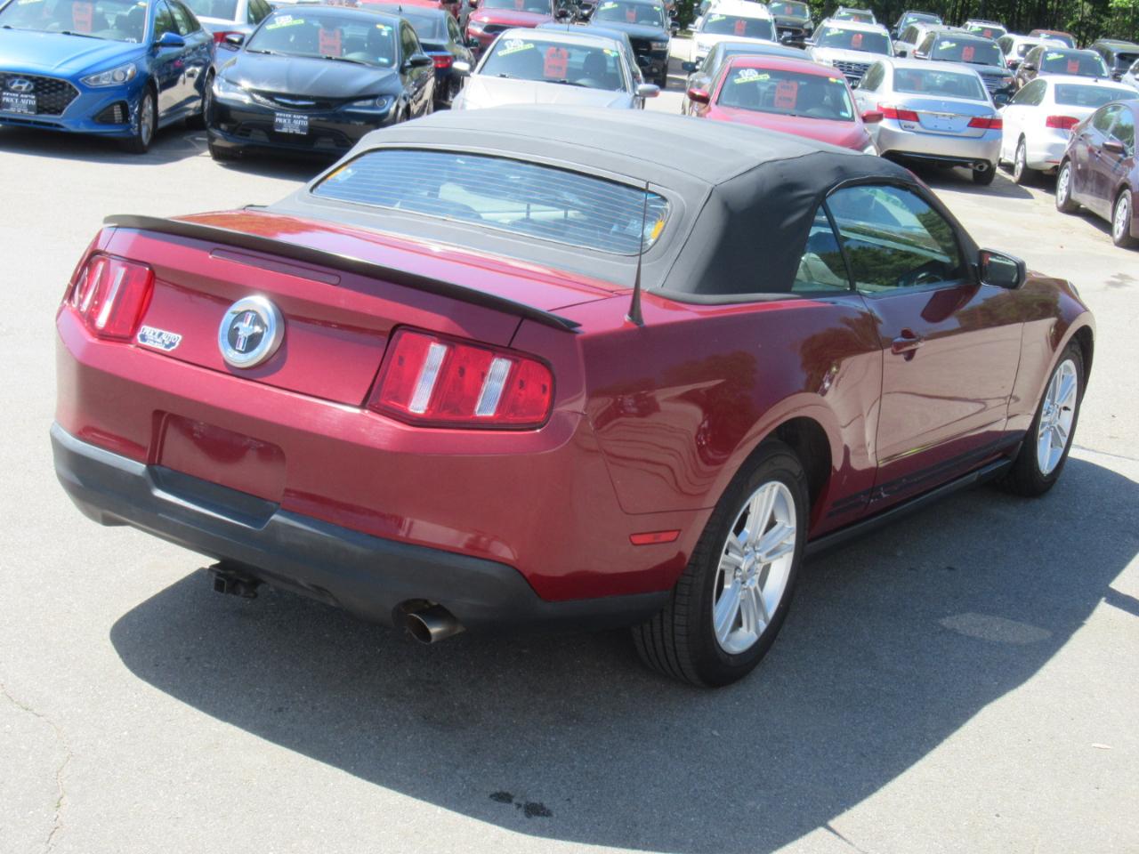 Ford Mustang  2010