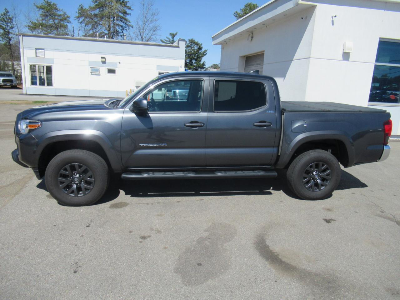 Toyota Tacoma  2021