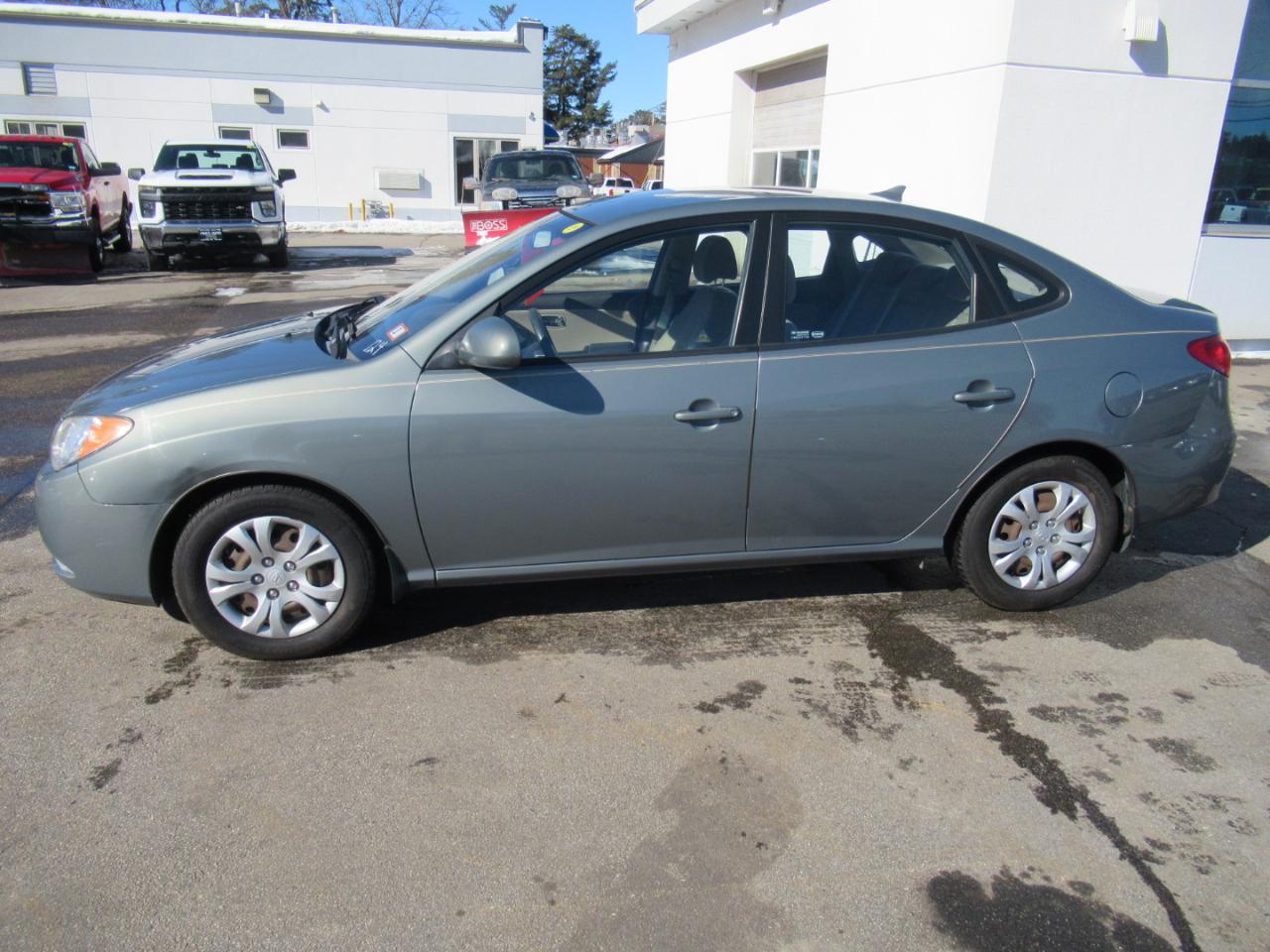 Hyundai Elantra  2010