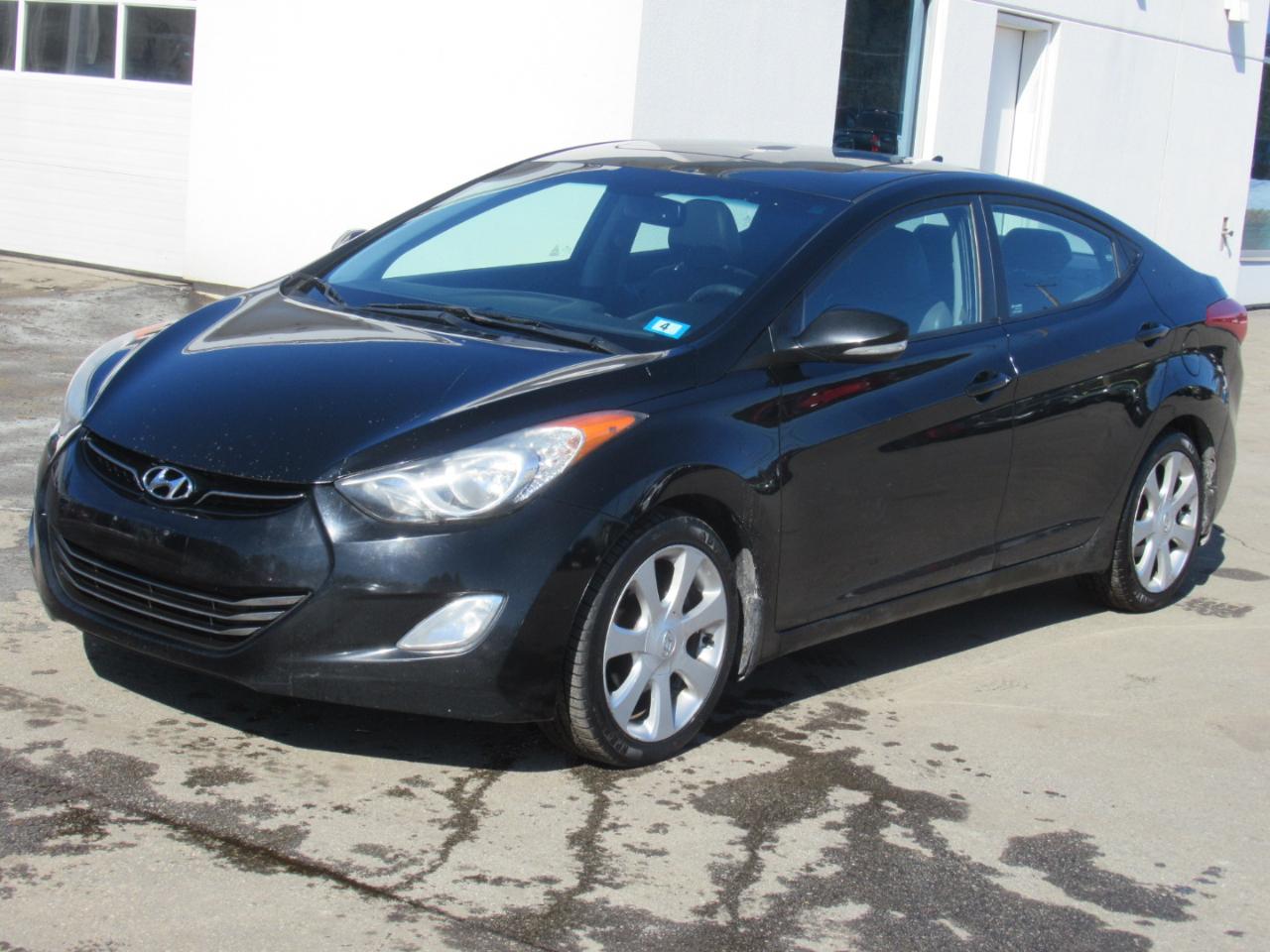 Hyundai Elantra  2012