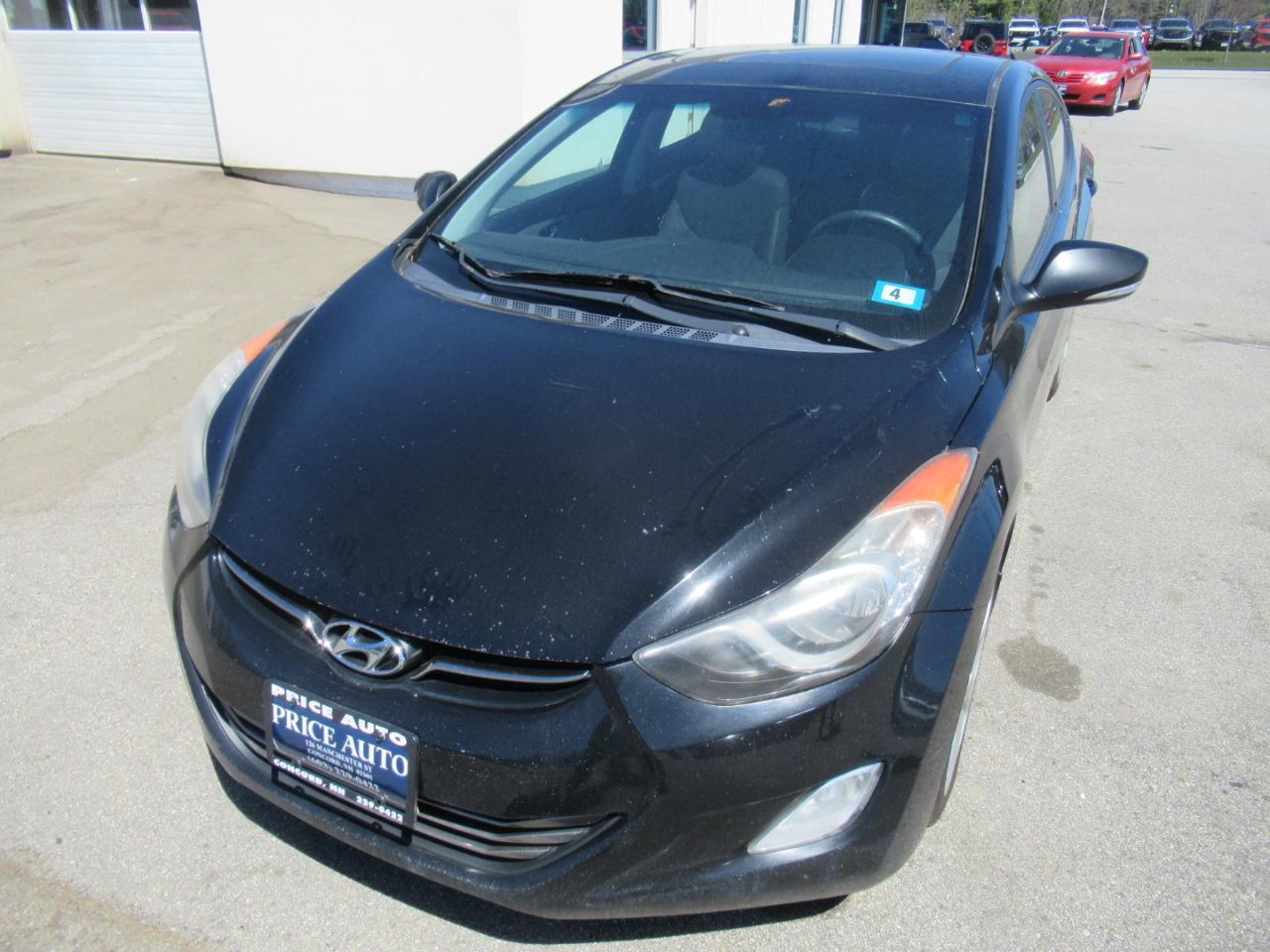 Hyundai Elantra  2012