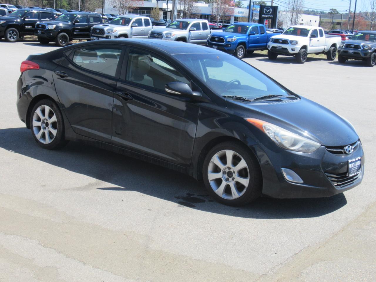 Hyundai Elantra  2012