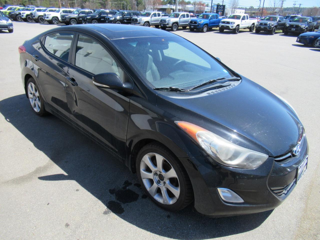Hyundai Elantra  2012