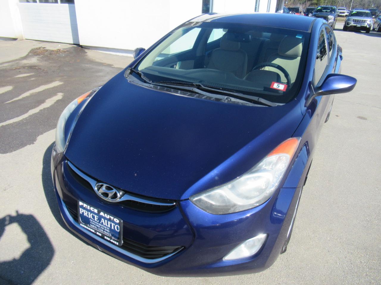 Hyundai Elantra  2013