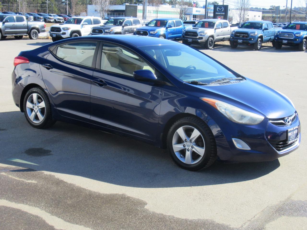 Hyundai Elantra  2013