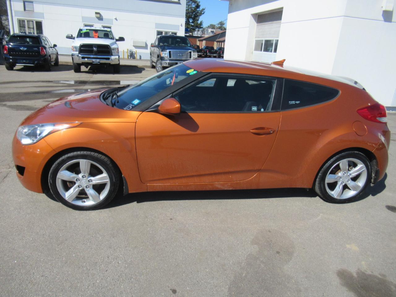 Hyundai Veloster  2013