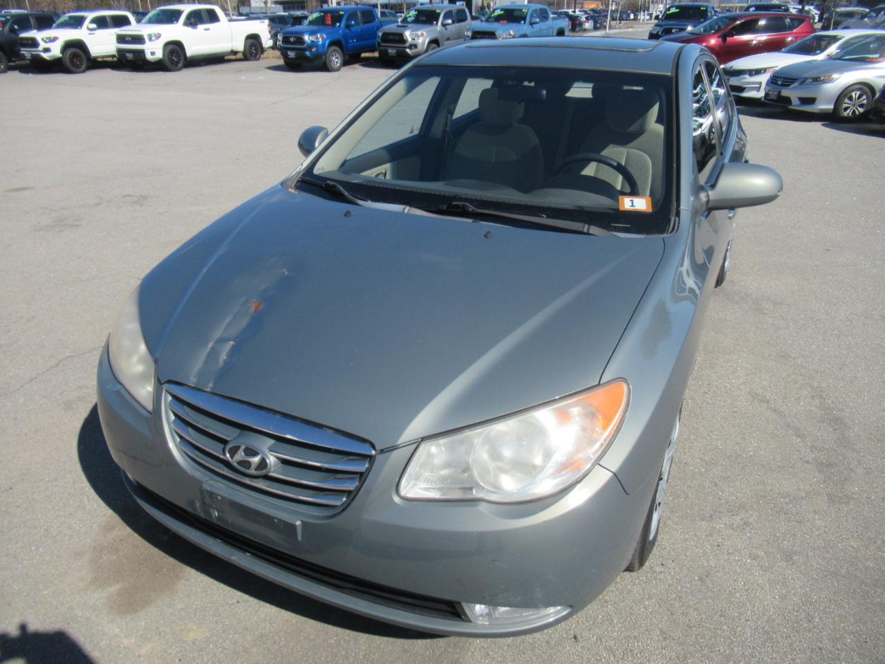 Hyundai Elantra  2010