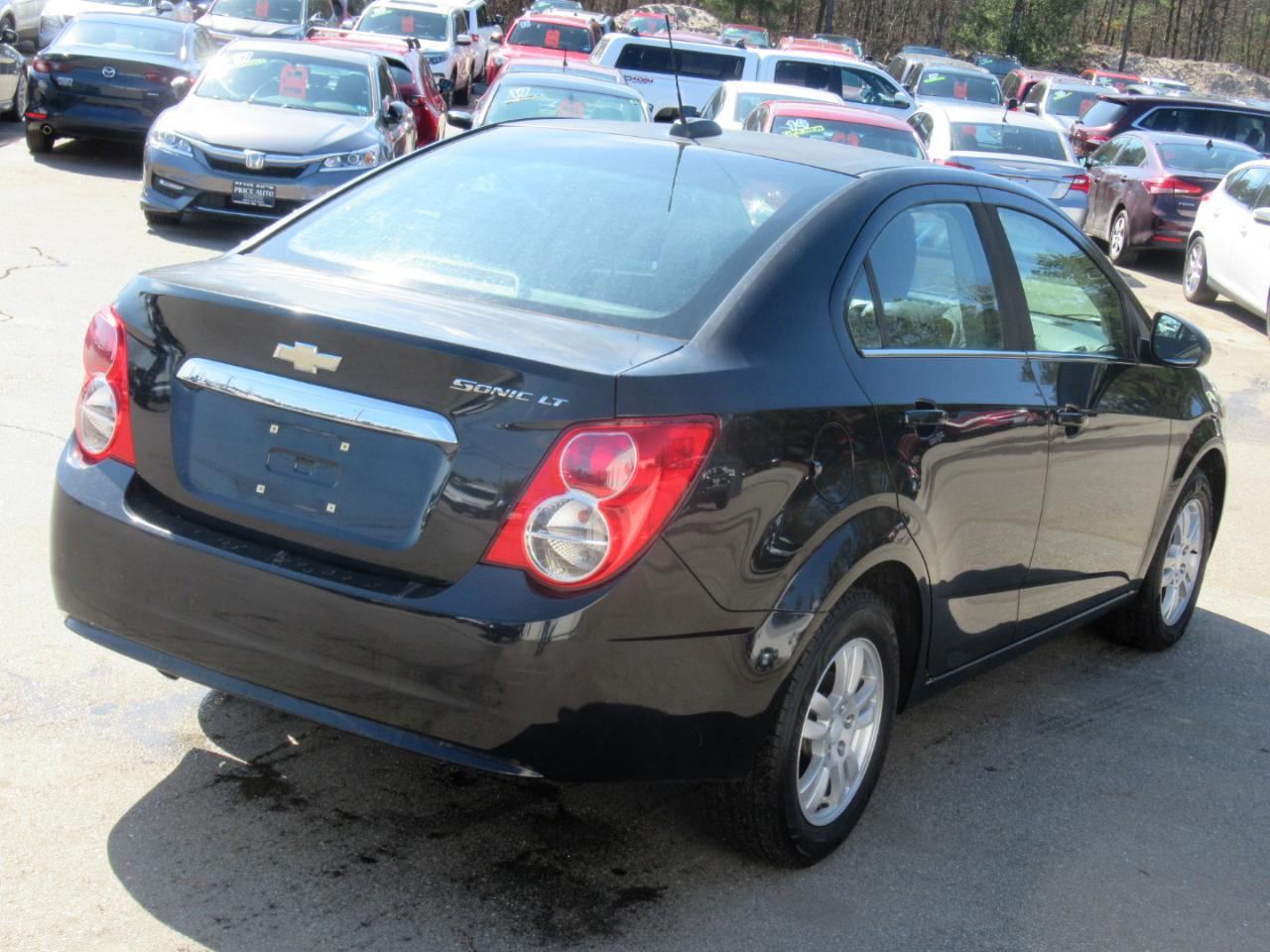 Chevrolet Sonic  2015