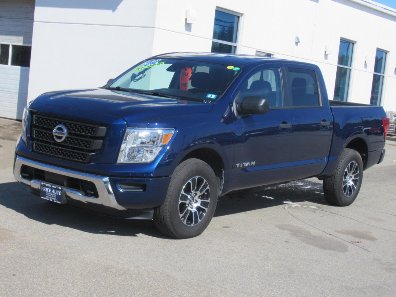 Nissan Titan  2022