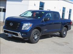 2022 Nissan Titan 